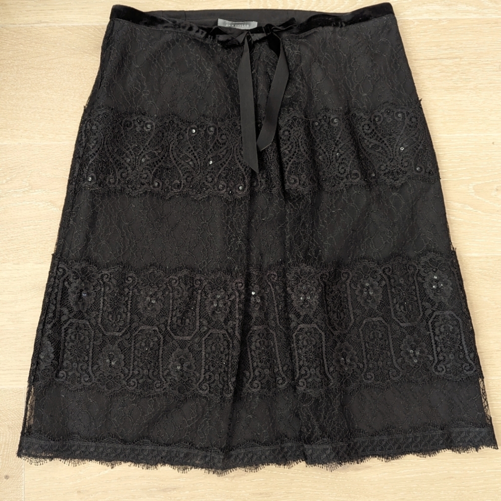 Ann Taylor A-Line Lace and Sequin Cocktail Skirt